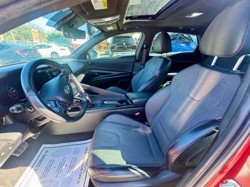 Hyundai Elantra - Thumbnail 20