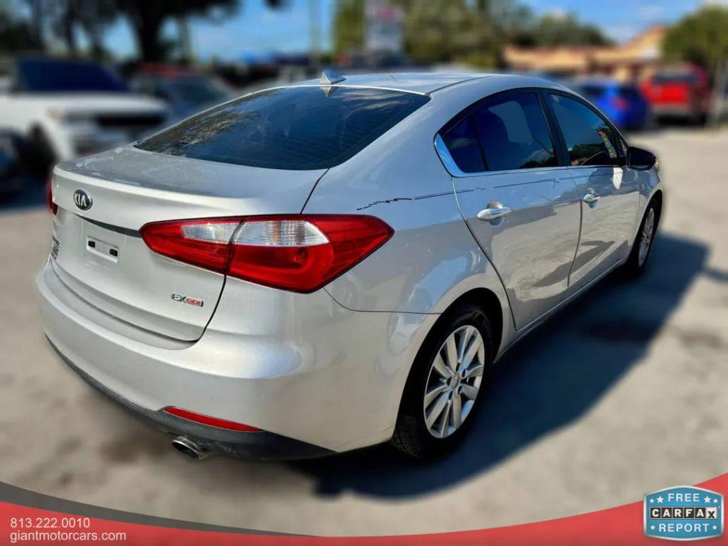 Kia Forte - Thumbnail 11