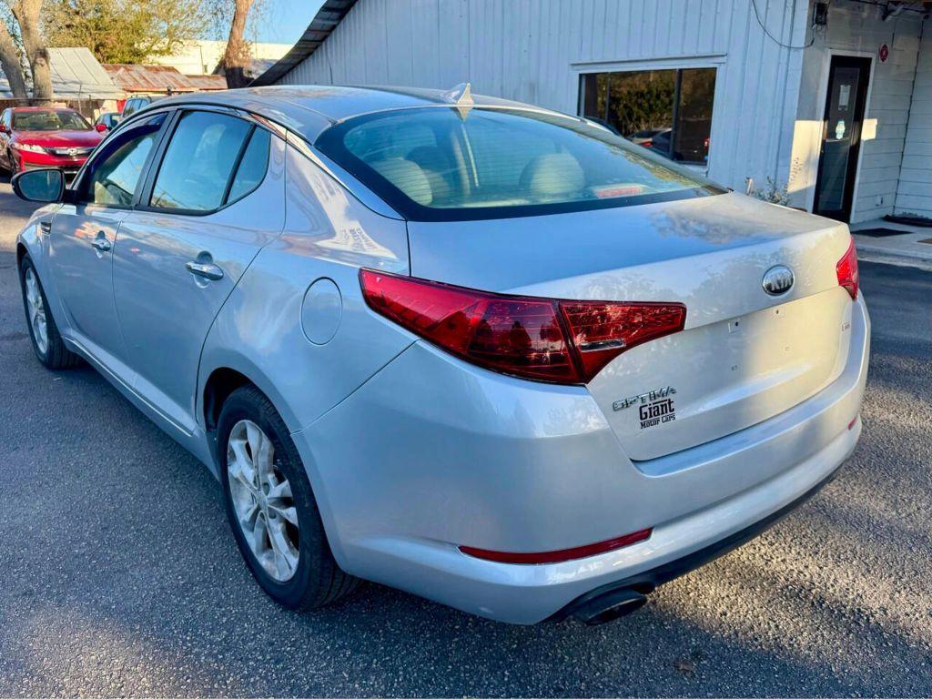 Kia Optima - Thumbnail 16