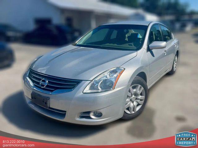 Nissan Altima - View 1