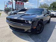 Dodge Challenger R/T - Thumbnail 2
