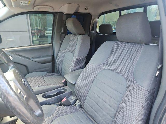 Nissan Frontier - Thumbnail 9