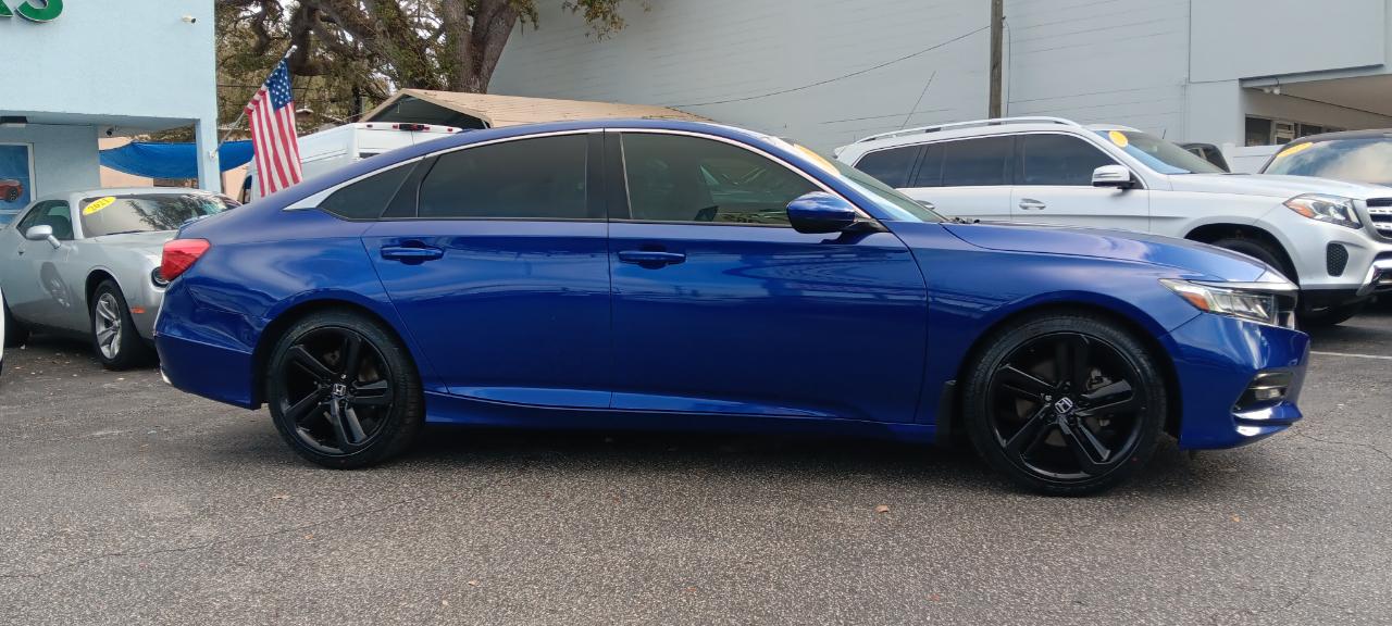 Honda Accord - Thumbnail 4