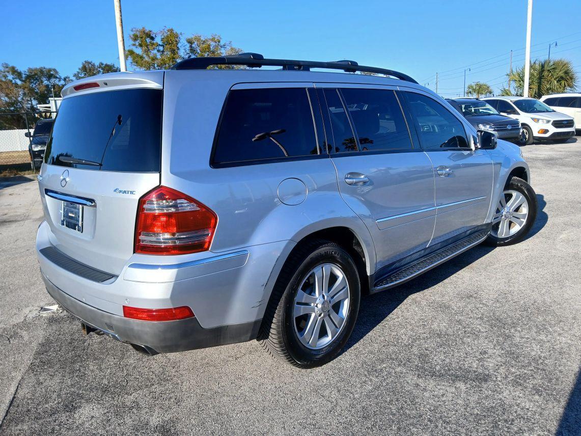 Mercedes-Benz GL-Class - Thumbnail 6