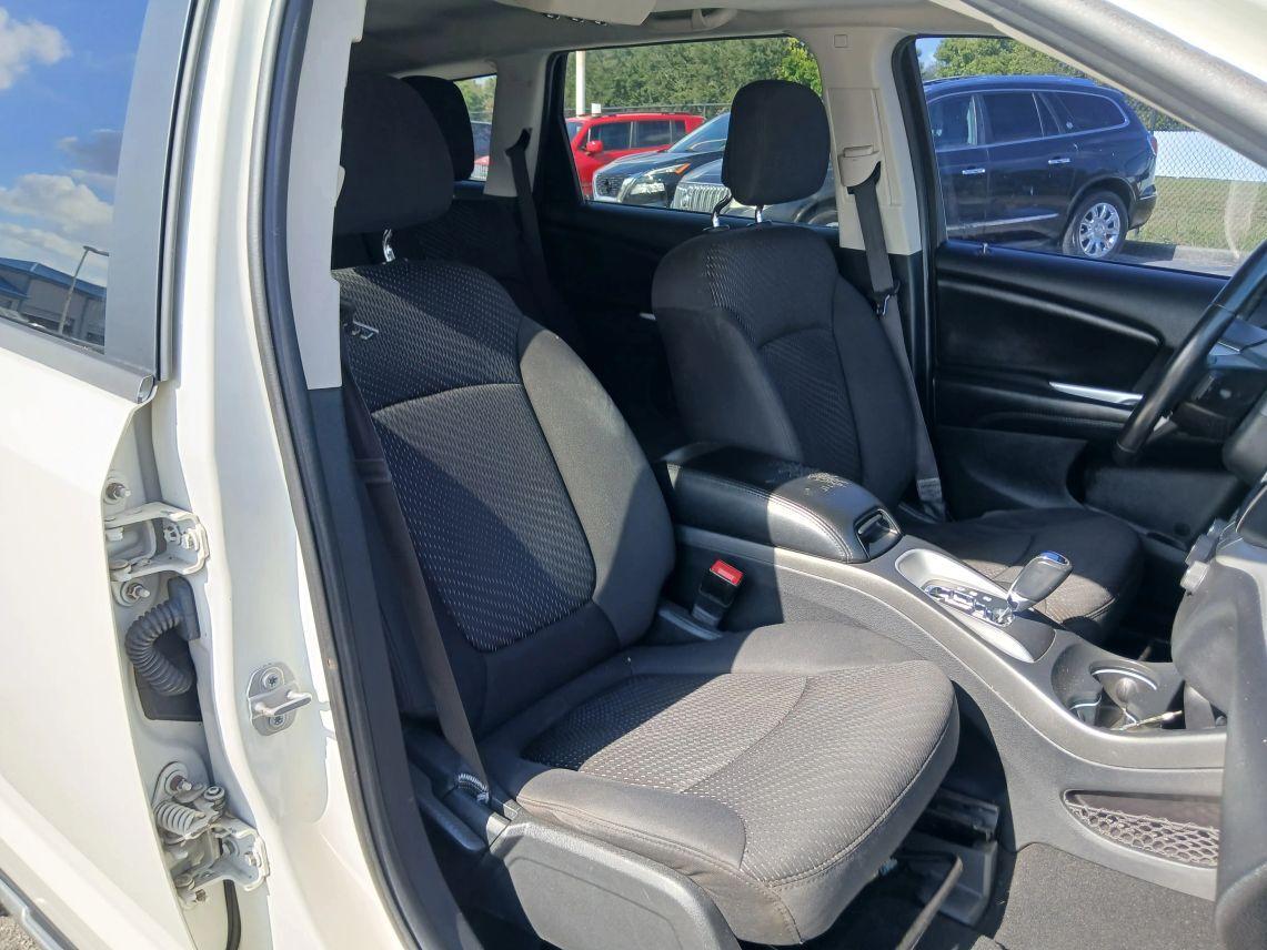 Dodge Journey - Thumbnail 19