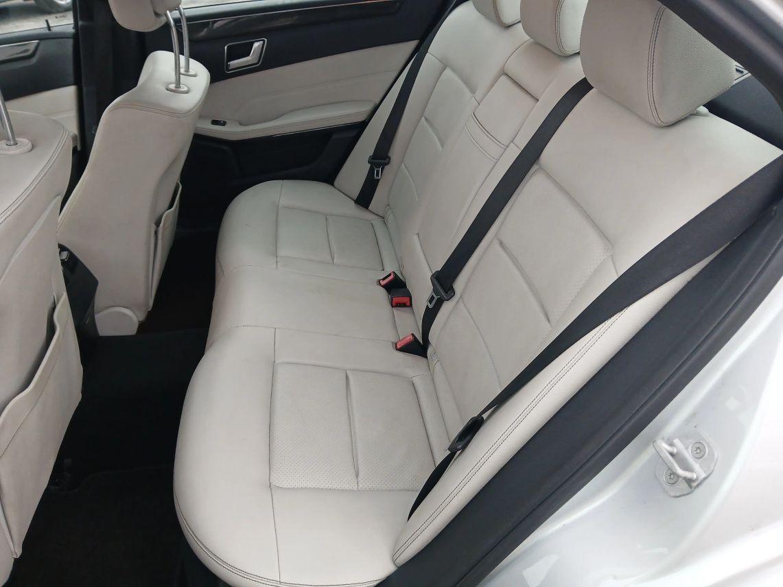Mercedes-Benz E-Class - Thumbnail 11