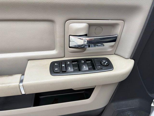 Ram 1500 - Thumbnail 10