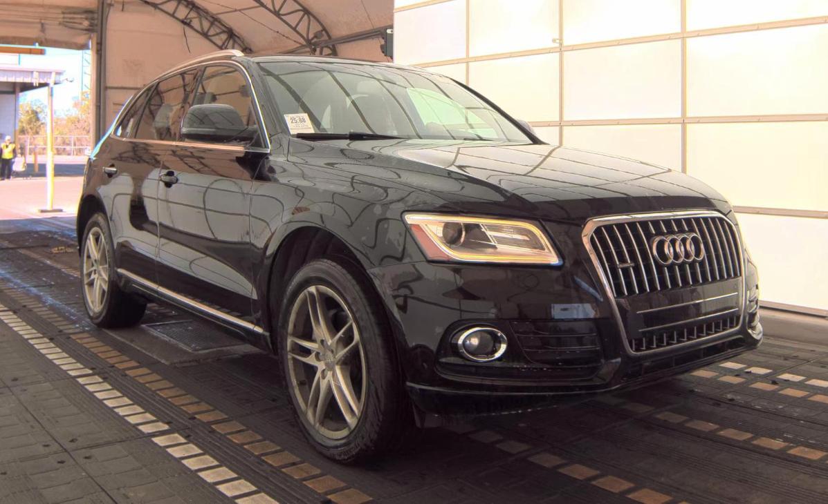 Audi Q5Quattro Premium Plus 2.0T 4Dr Suv - Thumbnail 3