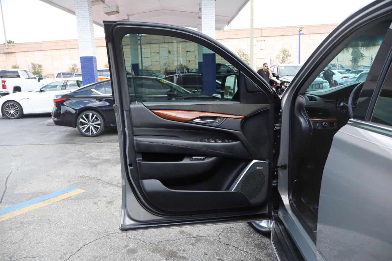 Cadillac Escalade2Wd 4Dr Luxury - Thumbnail 11