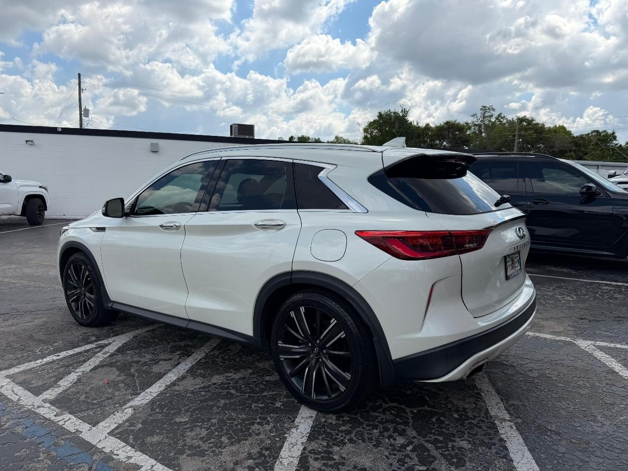 Infiniti Qx50Luxe - Thumbnail 5