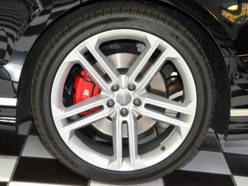 Audi S8 *Executive*Driver Assist*Cold Weather*26K Mi* - Thumbnail 12