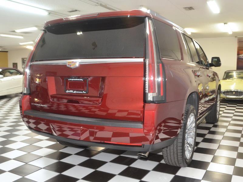 Cadillac Escalade Premium Luxury 4Wd With / Lpo *4Wd*Radiant &Amp; Performance Brake Pkgs* 20,700 Mi* - Thumbnail 9