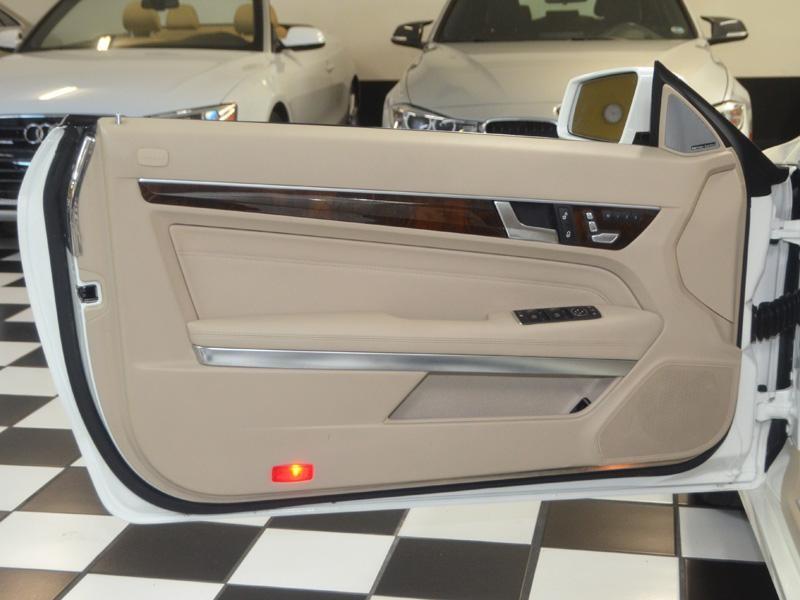 Mercedes-Benz E-Class E 400 3.0L Automatic 1 Owner - Thumbnail 17