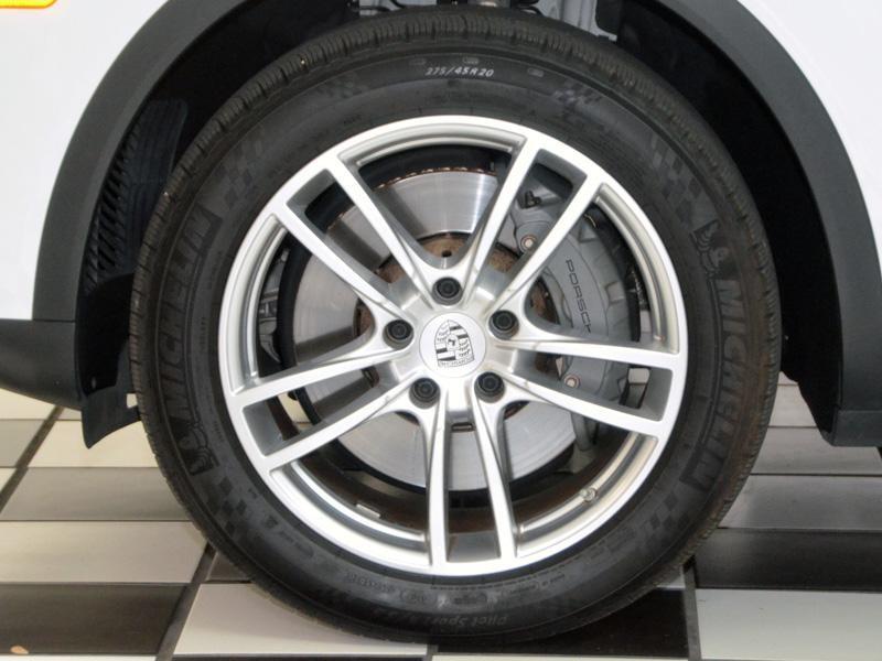 Porsche Cayenne S *1 Owner*Premium +*Park Assist*100K+ Msrp*17,800 Mi* - Thumbnail 12