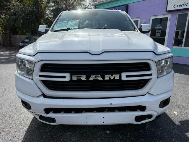 RAM 1500 QUAD CAB - Thumbnail 3