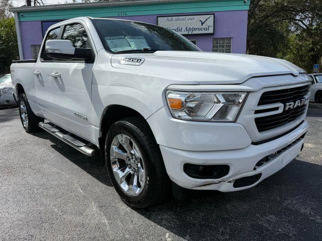 RAM 1500 QUAD CAB - Thumbnail 2