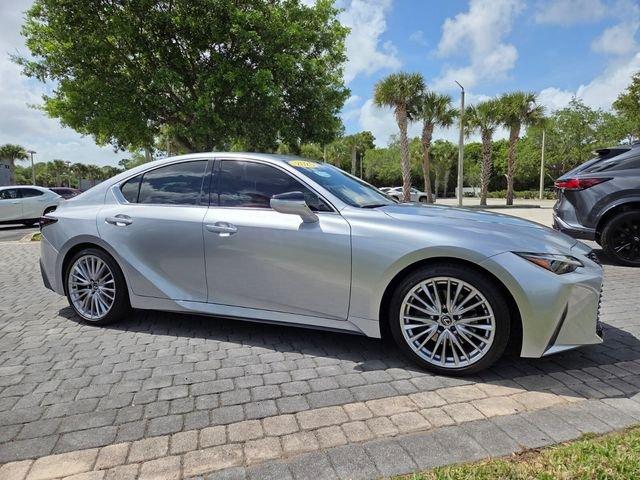 Lexus Is 300 - View 1