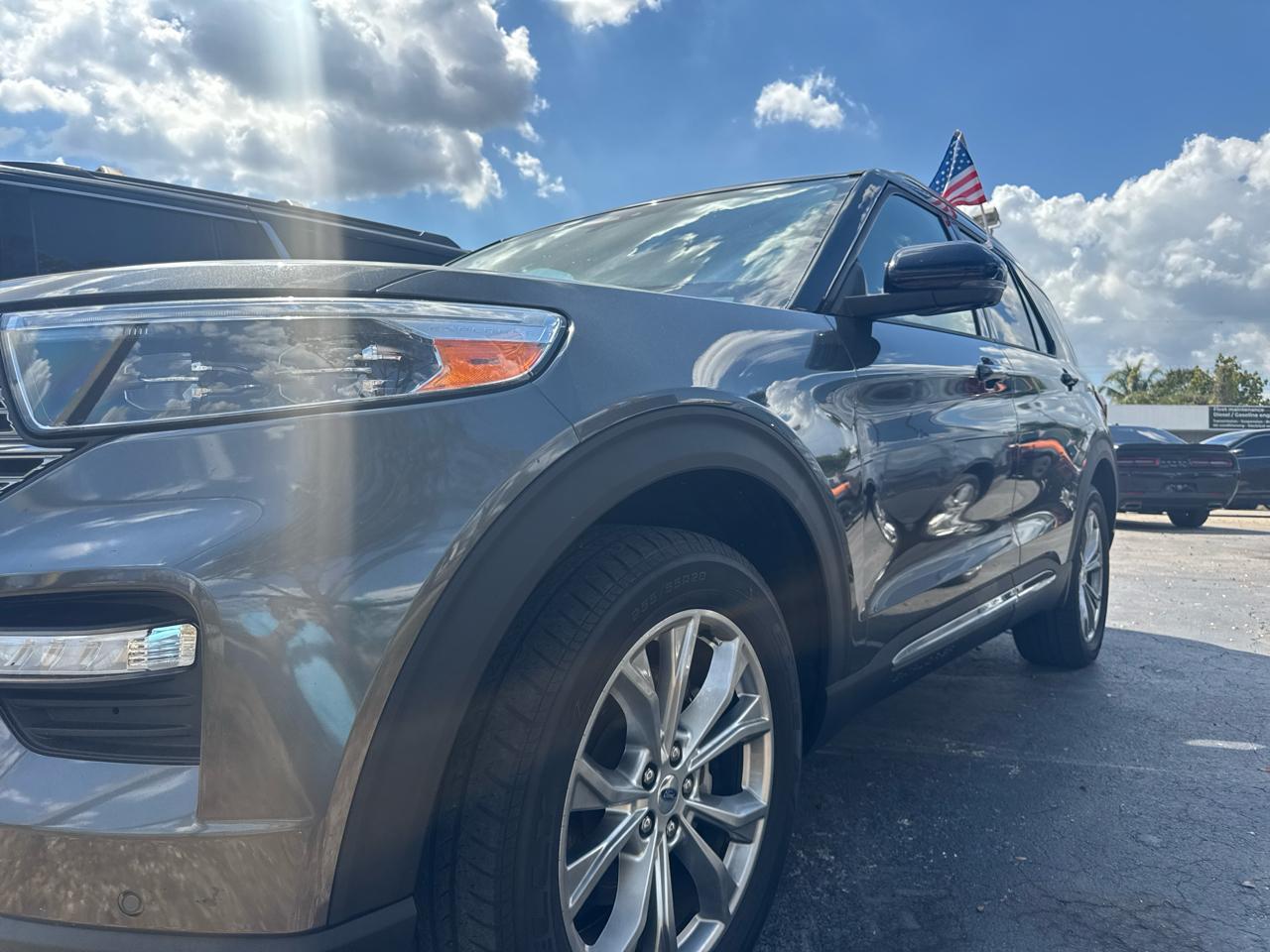 Ford Explorer Limited Awd - Thumbnail 3