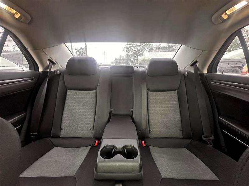 Chrysler 300Touring - Thumbnail 17