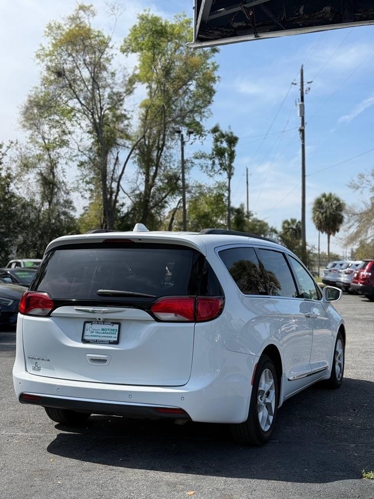 Chrysler Pacificatouring-L Fwd - Thumbnail 3