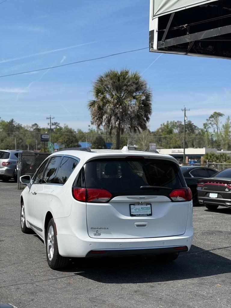 Chrysler Pacificatouring-L Fwd - Thumbnail 4