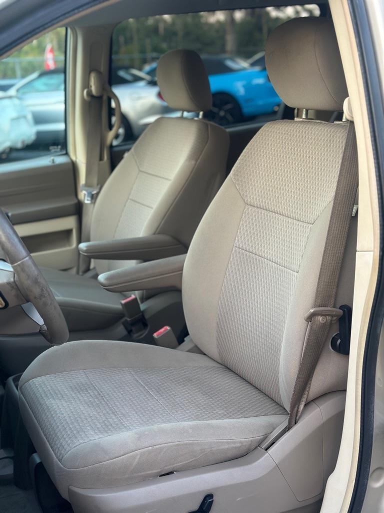 Chrysler Town & Country4Dr Wgn Touring - Thumbnail 8