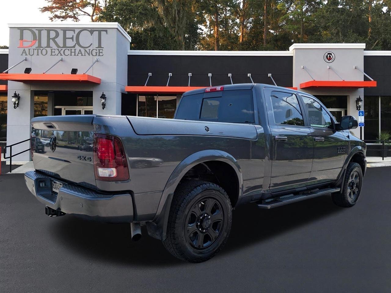 Ram 2500Laramie Crew Cab Swb 4Wd - Thumbnail 4