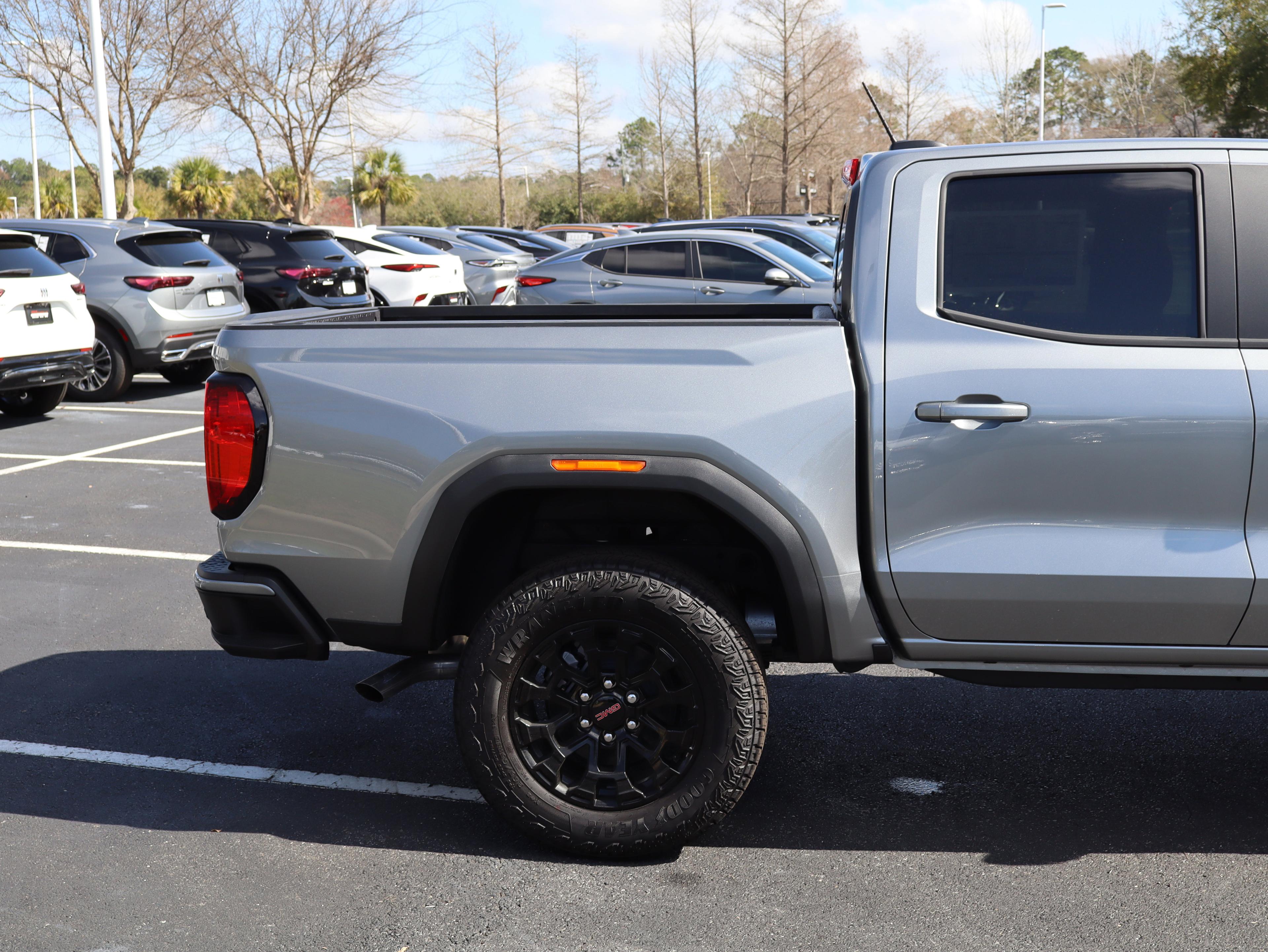 Gmc Canyon Elevation Rear Wheel Drive Crew Cab - Thumbnail 10