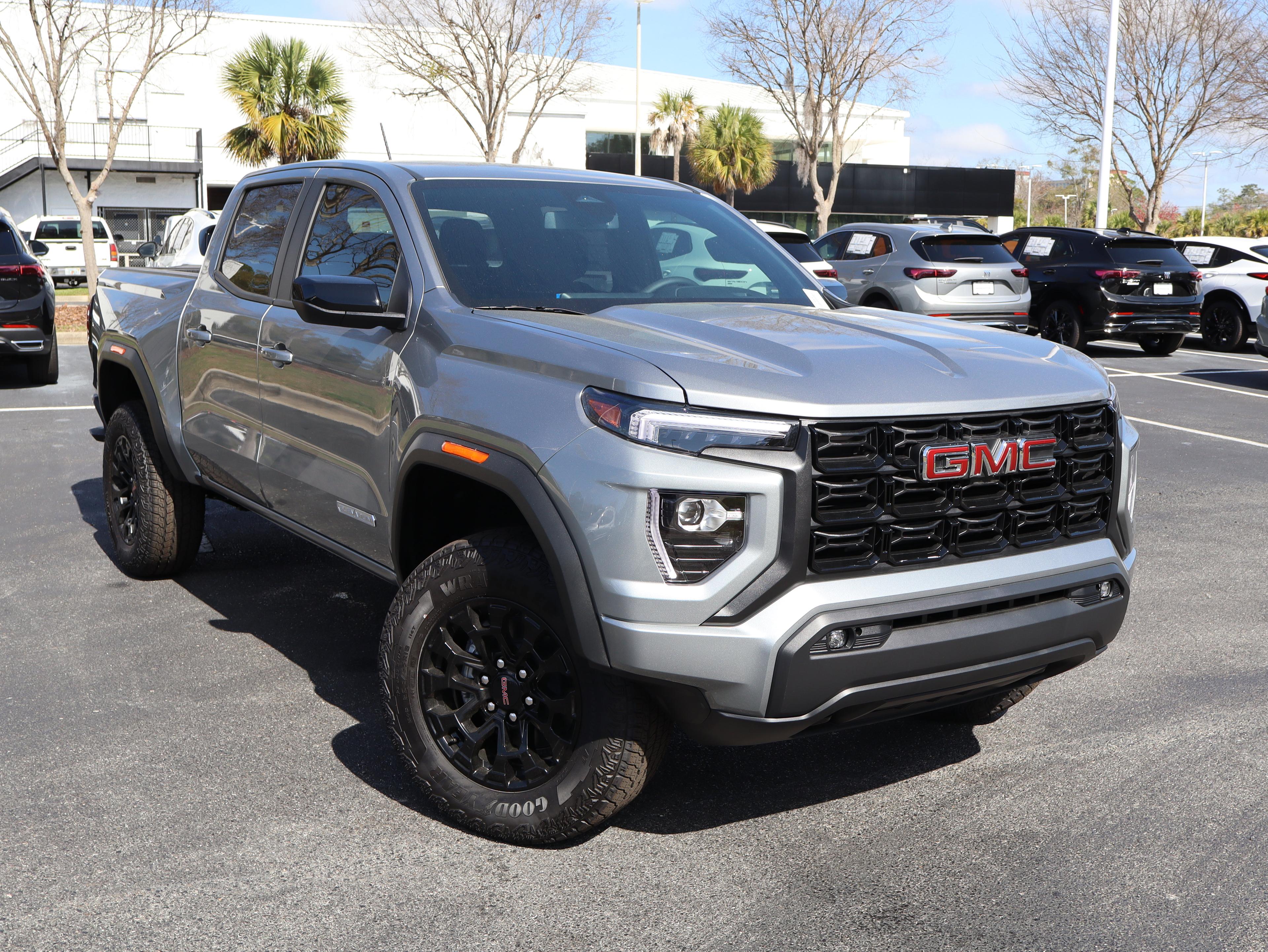 Gmc Canyon Elevation Rear Wheel Drive Crew Cab - Thumbnail 2