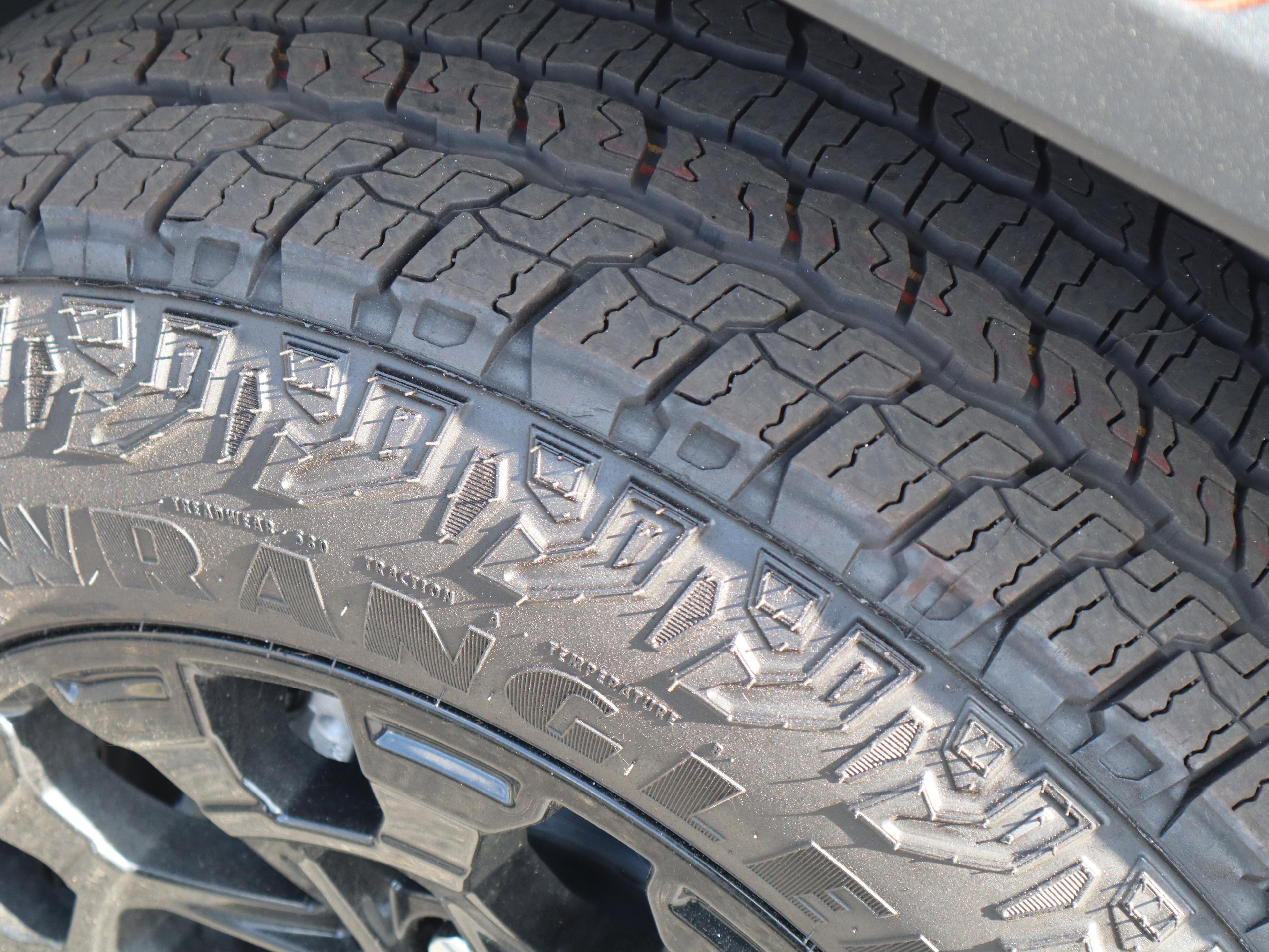 Gmc Canyon Elevation Rear Wheel Drive Crew Cab - Thumbnail 12