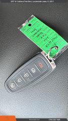 Ford Escape - Thumbnail 3