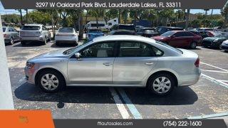 Volkswagen Passat - Thumbnail 13