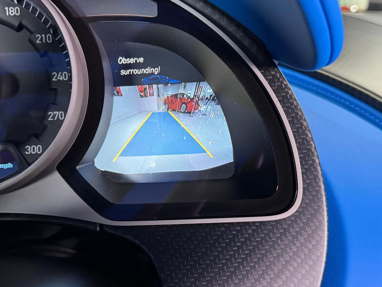 Bugatti Divo - Thumbnail 20