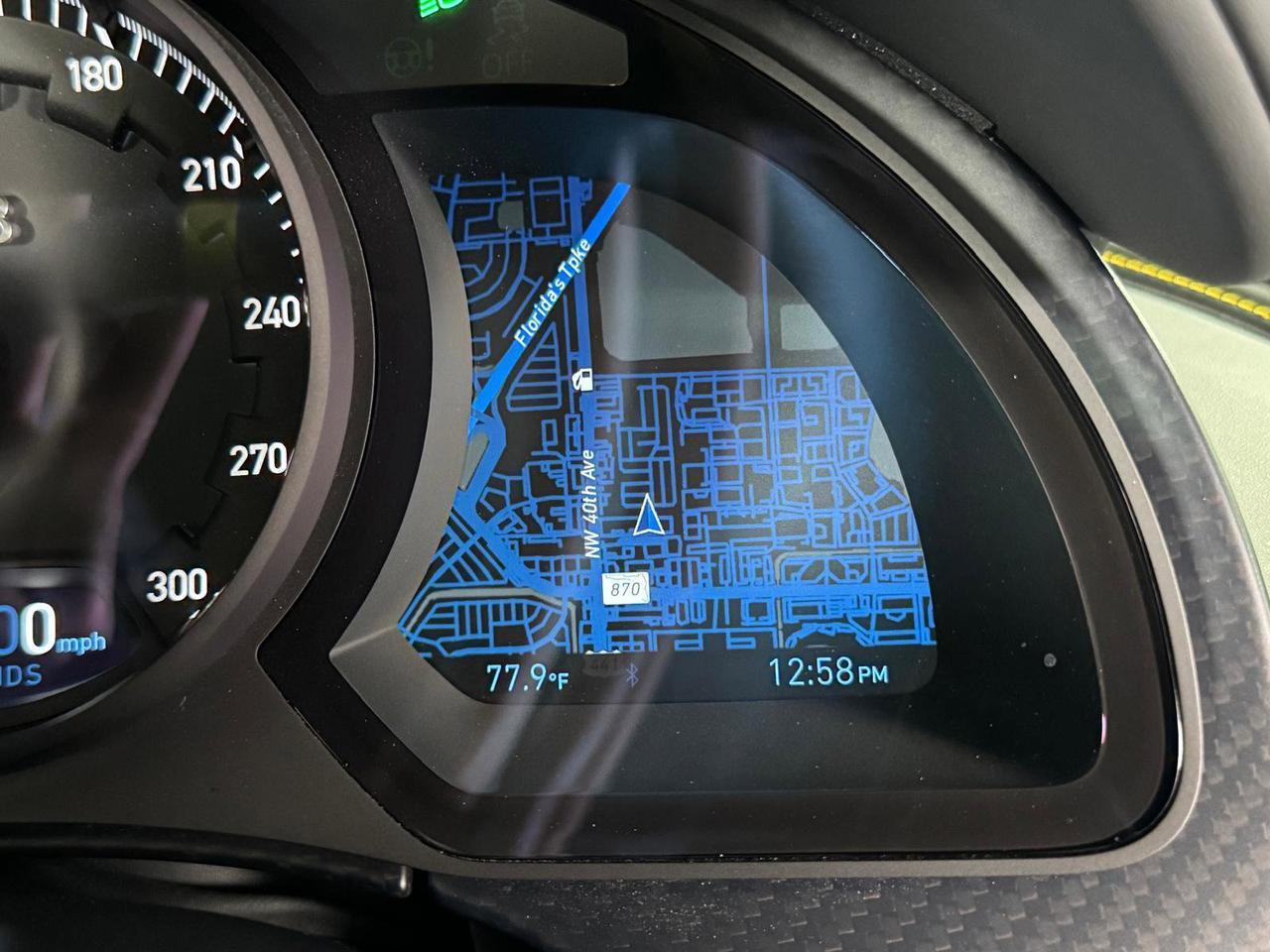 Bugatti Chiron Pur Sport - Thumbnail 17