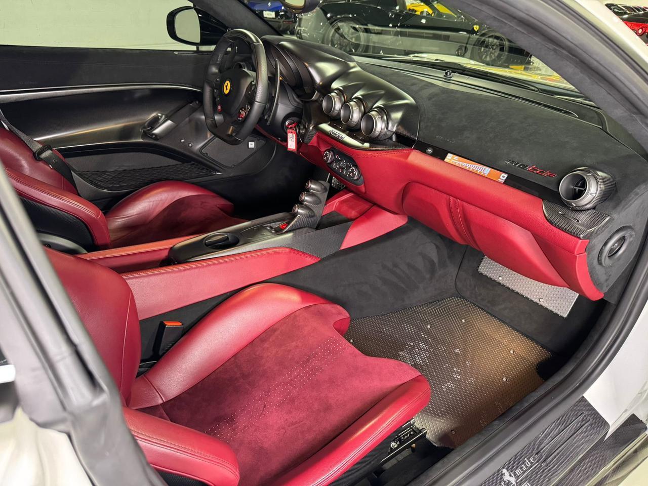 Ferrari F12tdf - Thumbnail 12