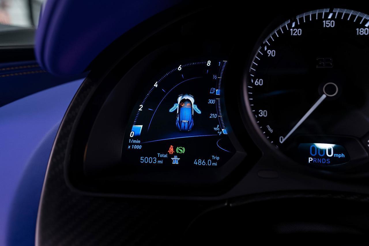 Bugatti Chiron - Thumbnail 14