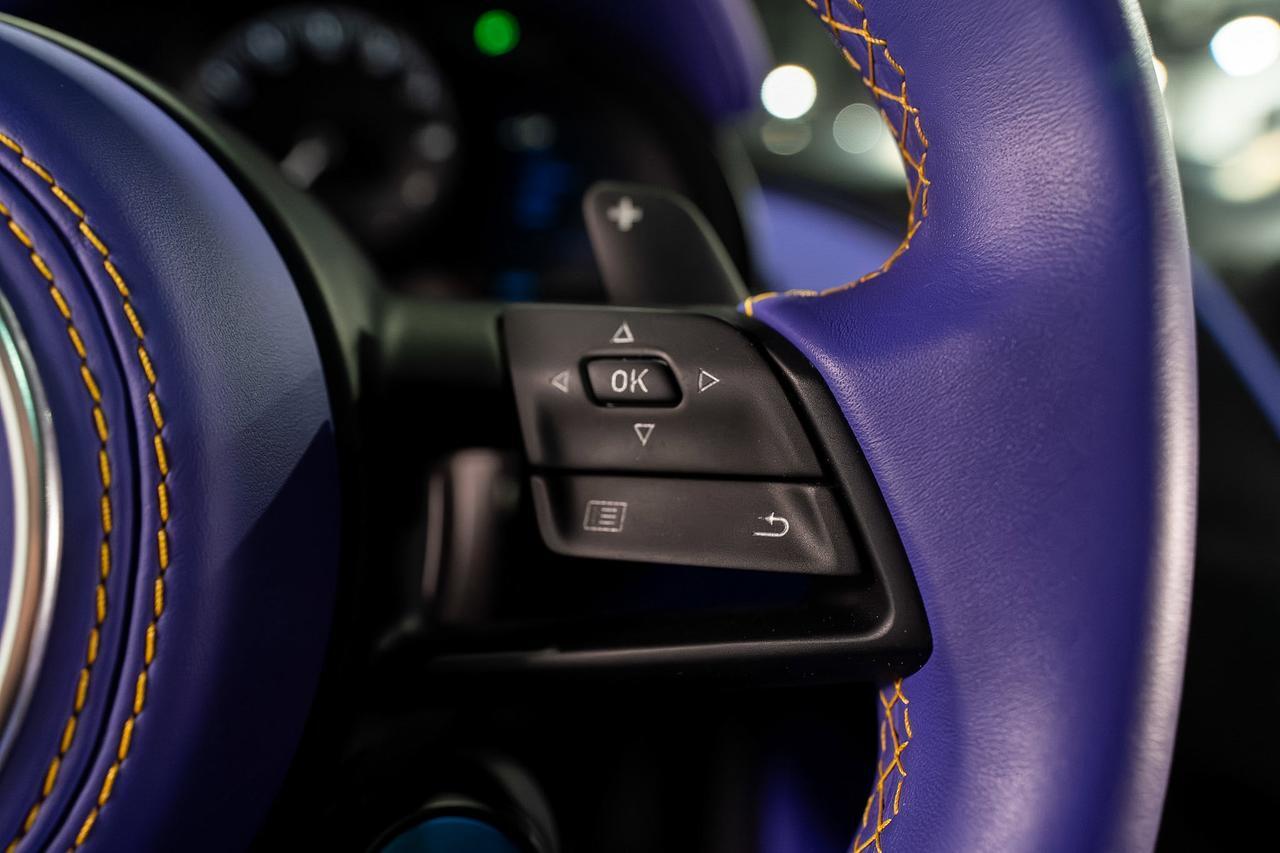 Bugatti Chiron - Thumbnail 20