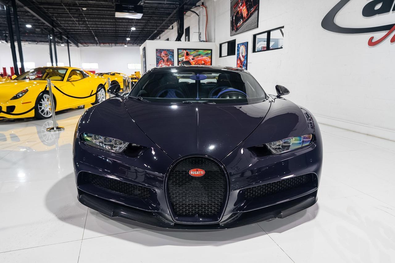 Bugatti Chiron - Thumbnail 2