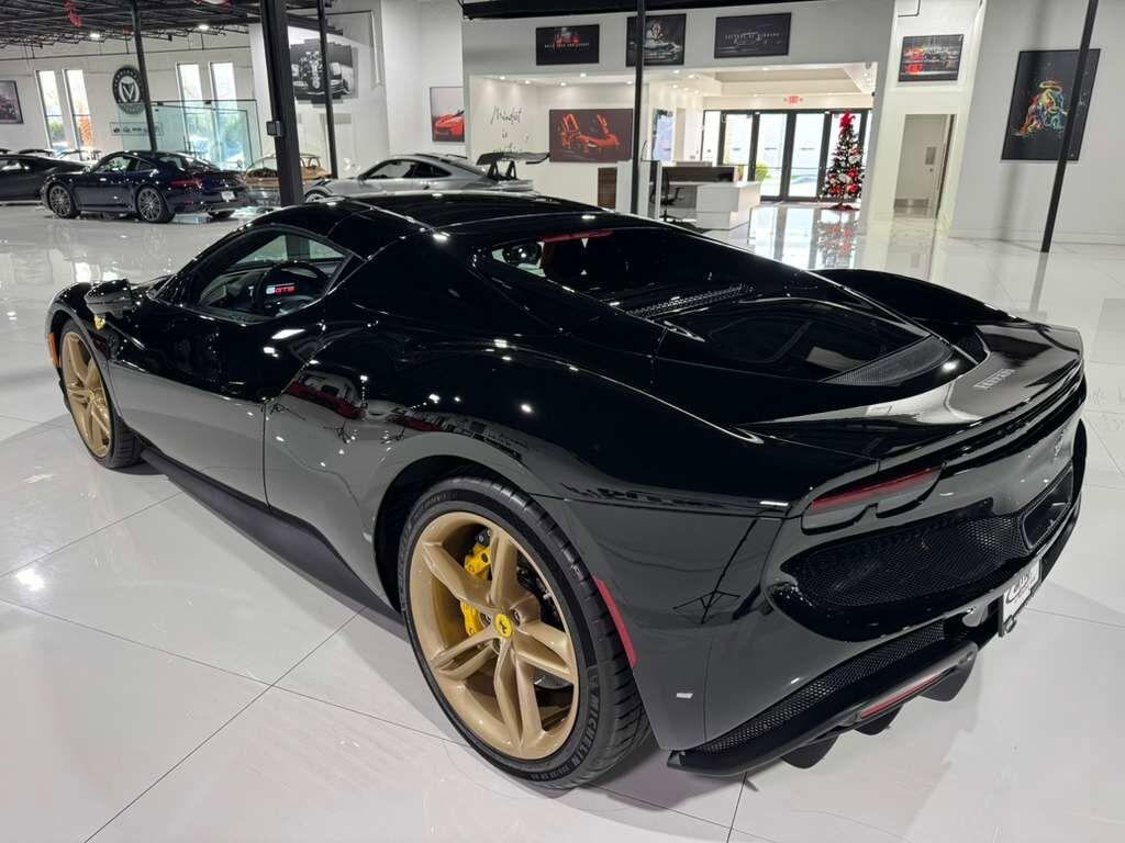 Ferrari 296 GTS - Thumbnail 13