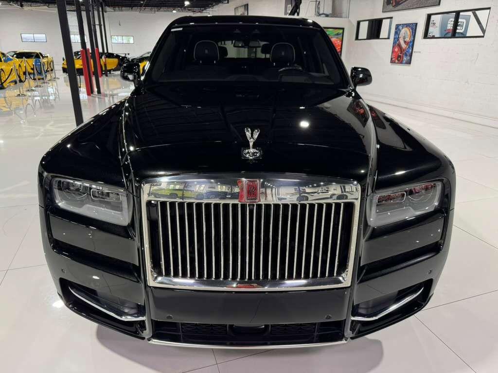 Rolls-Royce Cullinan - Thumbnail 2