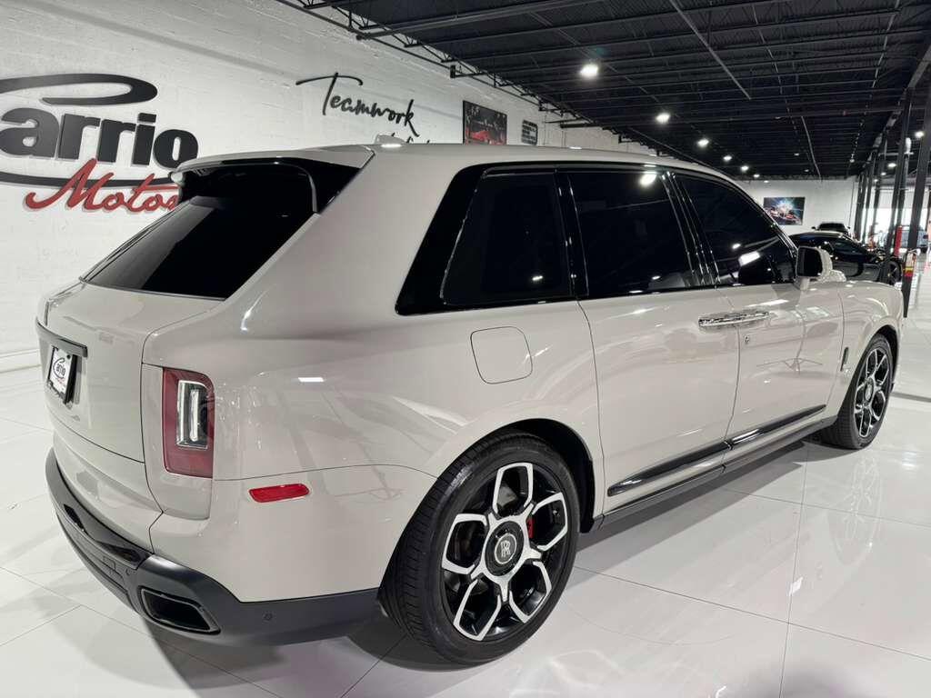 Rolls-Royce Cullinan - Thumbnail 7