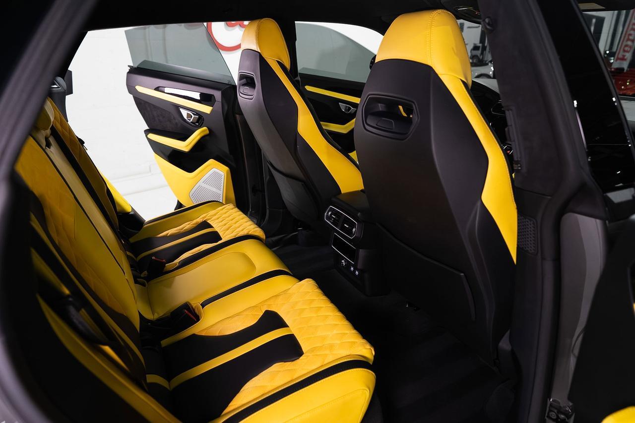Lamborghini Urus - Thumbnail 12