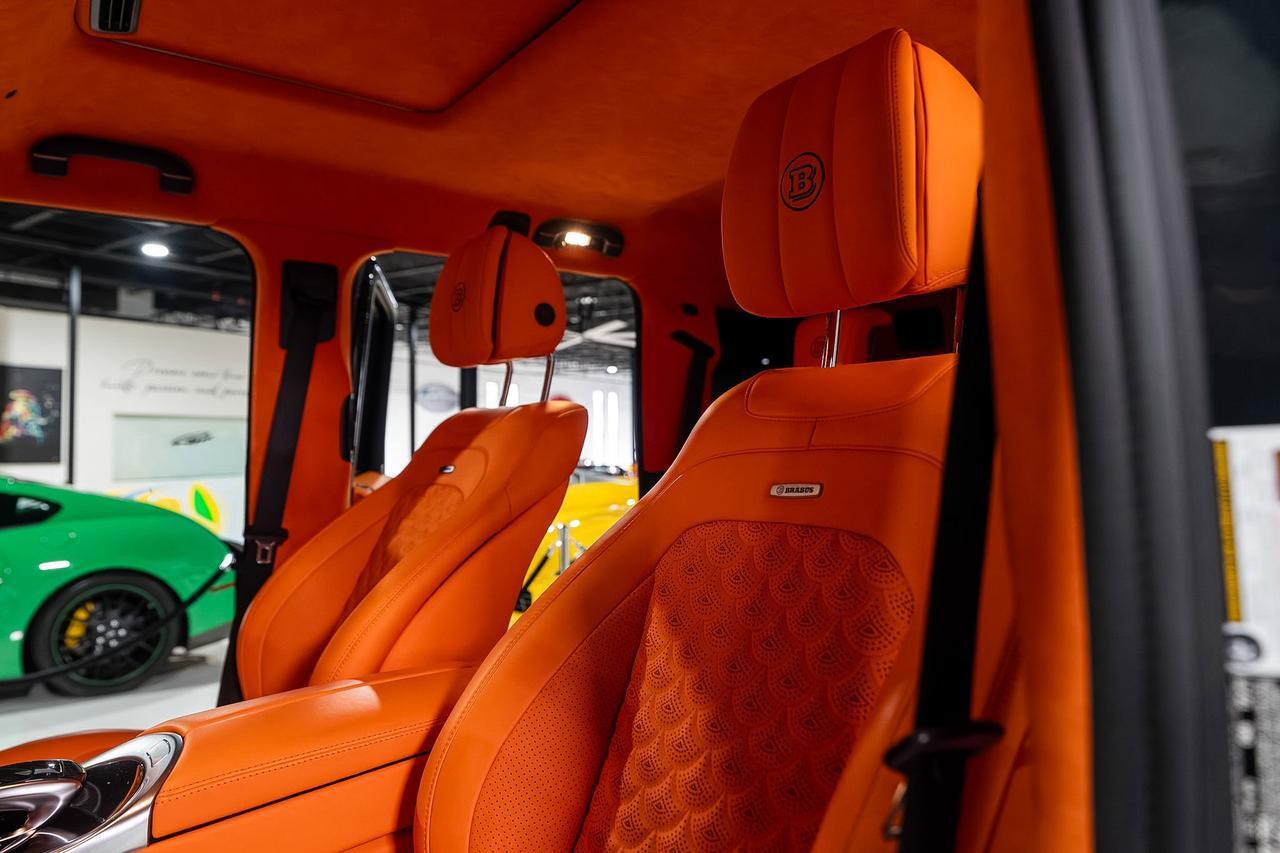 Mercedes-Benz G-Class - Thumbnail 10