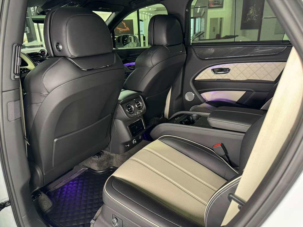 Bentley Bentayga - Thumbnail 11