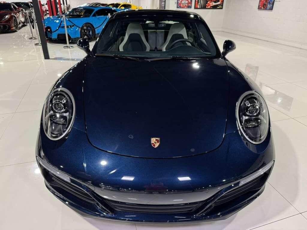 Porsche 911 - Thumbnail 2