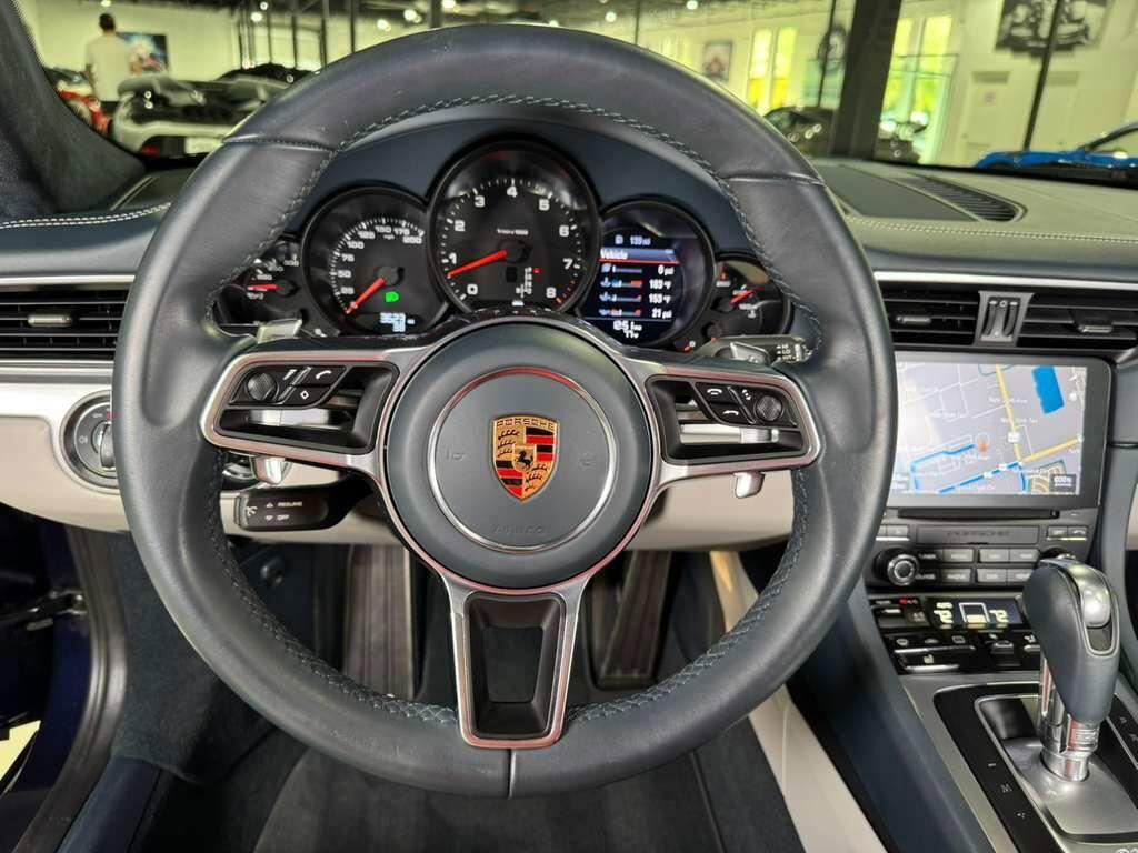 Porsche 911 - Thumbnail 16