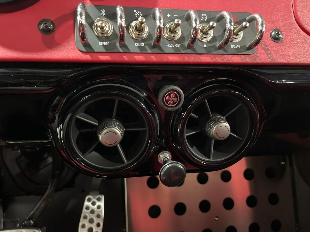 Vanderhall Carmel - Thumbnail 17