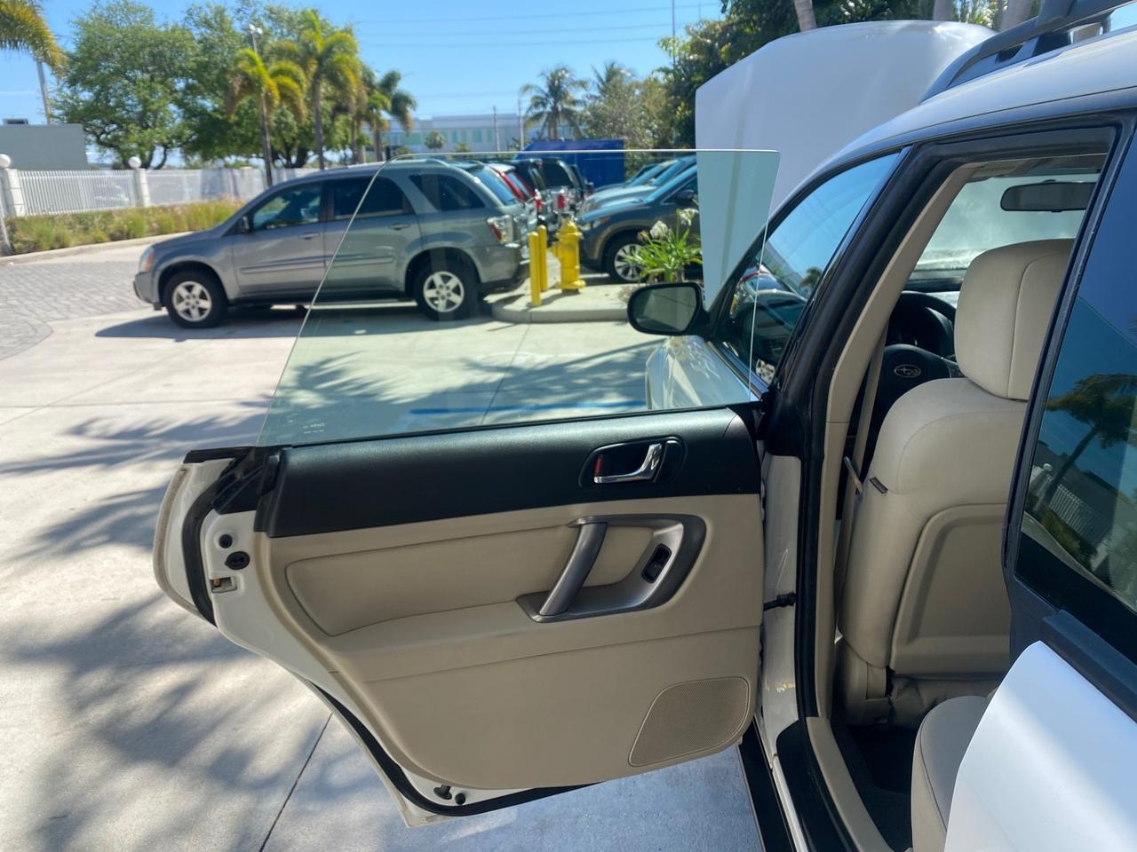 Subaru Outback - Thumbnail 14