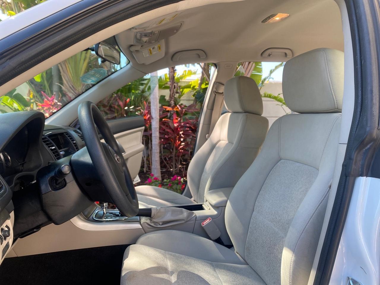 Subaru Outback - Thumbnail 11