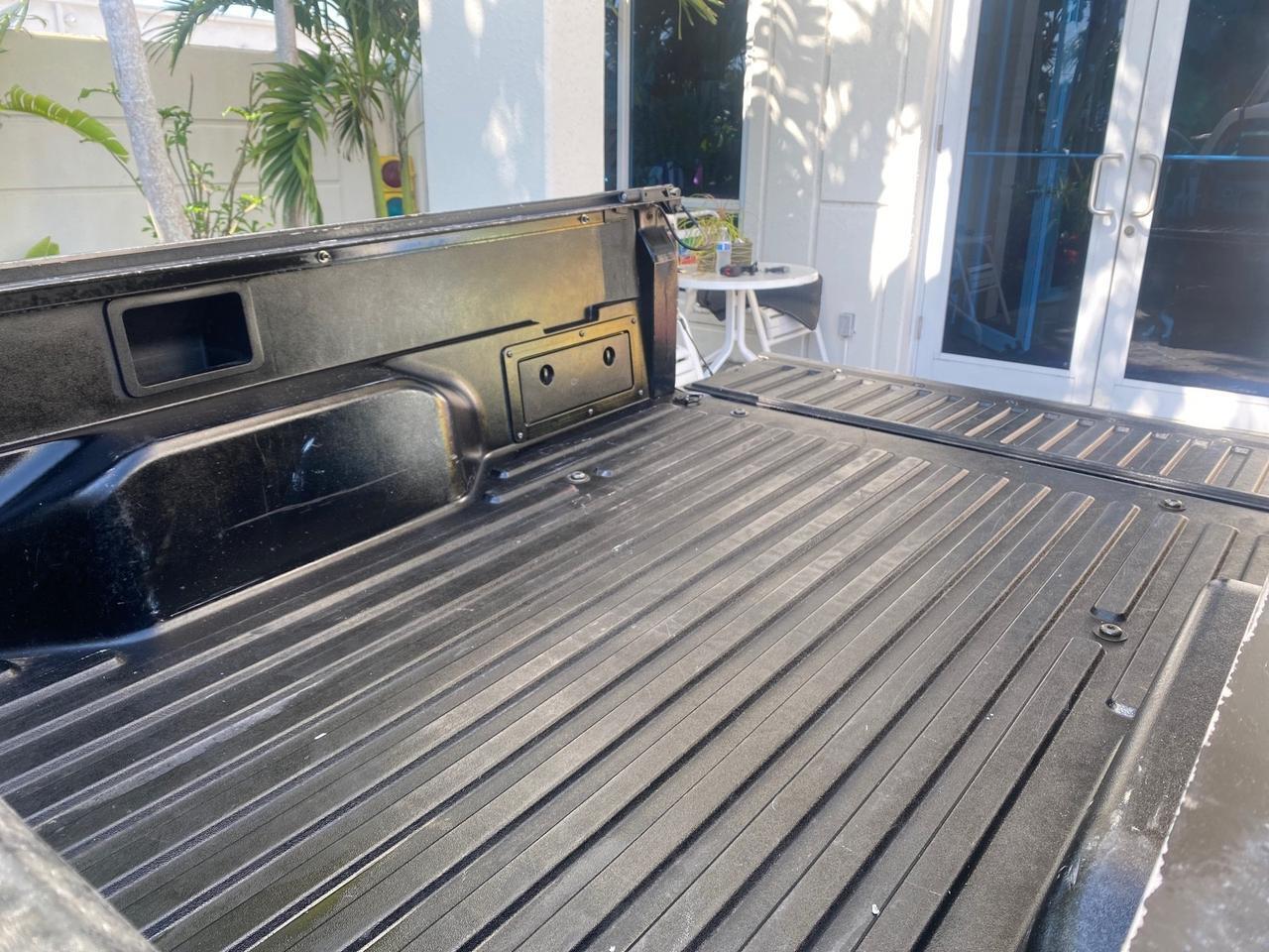 Toyota Tacoma - Thumbnail 15